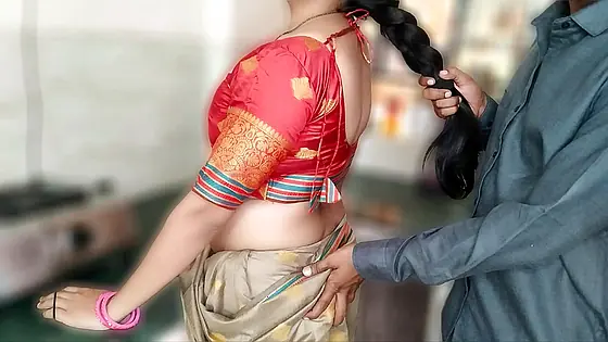 गांव की खूबसूरत भाभी पहली बार किचन में देवर के साथ सेक्स, देसी लड़की xxxx टाइट चूत वायरल हिंदी वीडियो